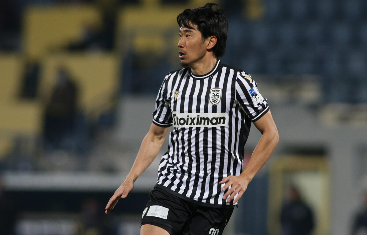 今では足手まとい 元日本代表の10番 香川真司がpaokで戦力外に 超ワールドサッカー