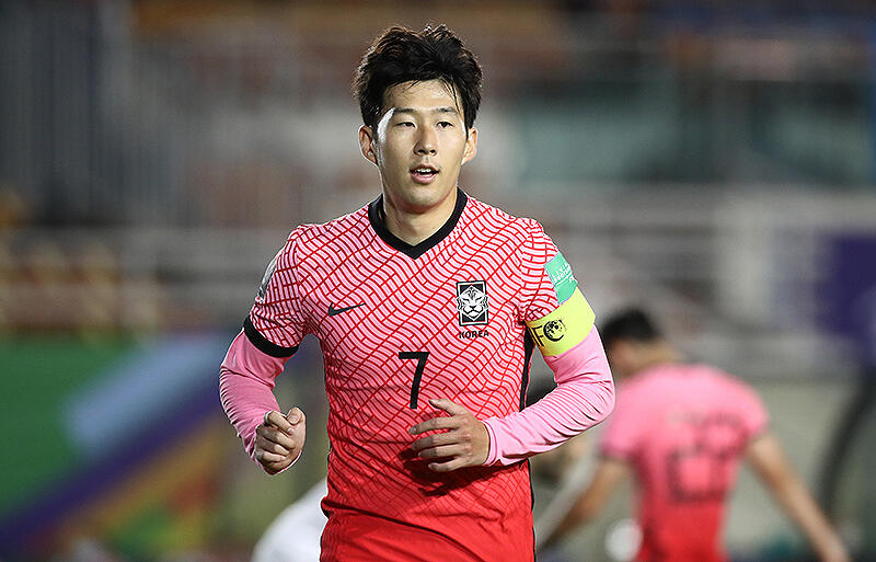 首位イラン 2位韓国が共に3発快勝 Uaeが3位に浮上 カタールw杯アジア最終予選 超ワールドサッカー