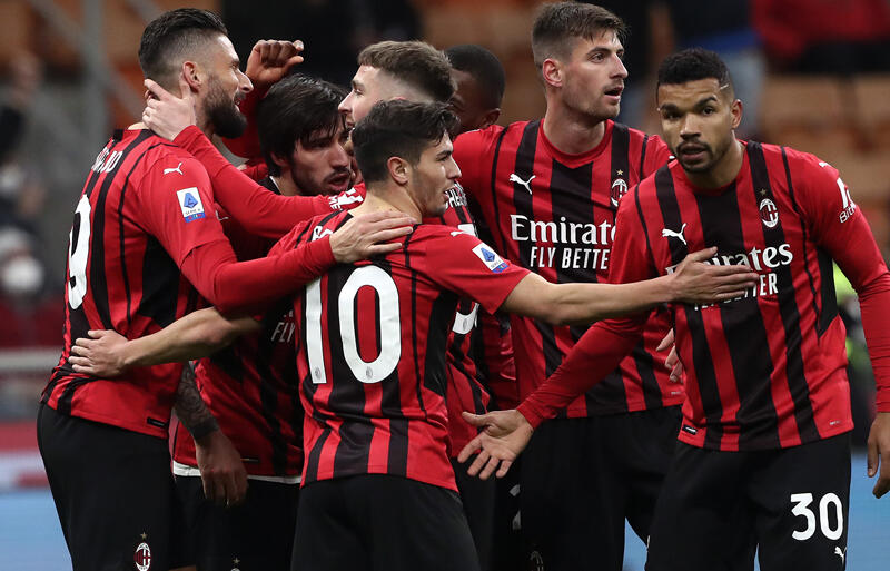 9人となったローマをミランが撃破 新年初戦を制す セリエa 超ワールドサッカー