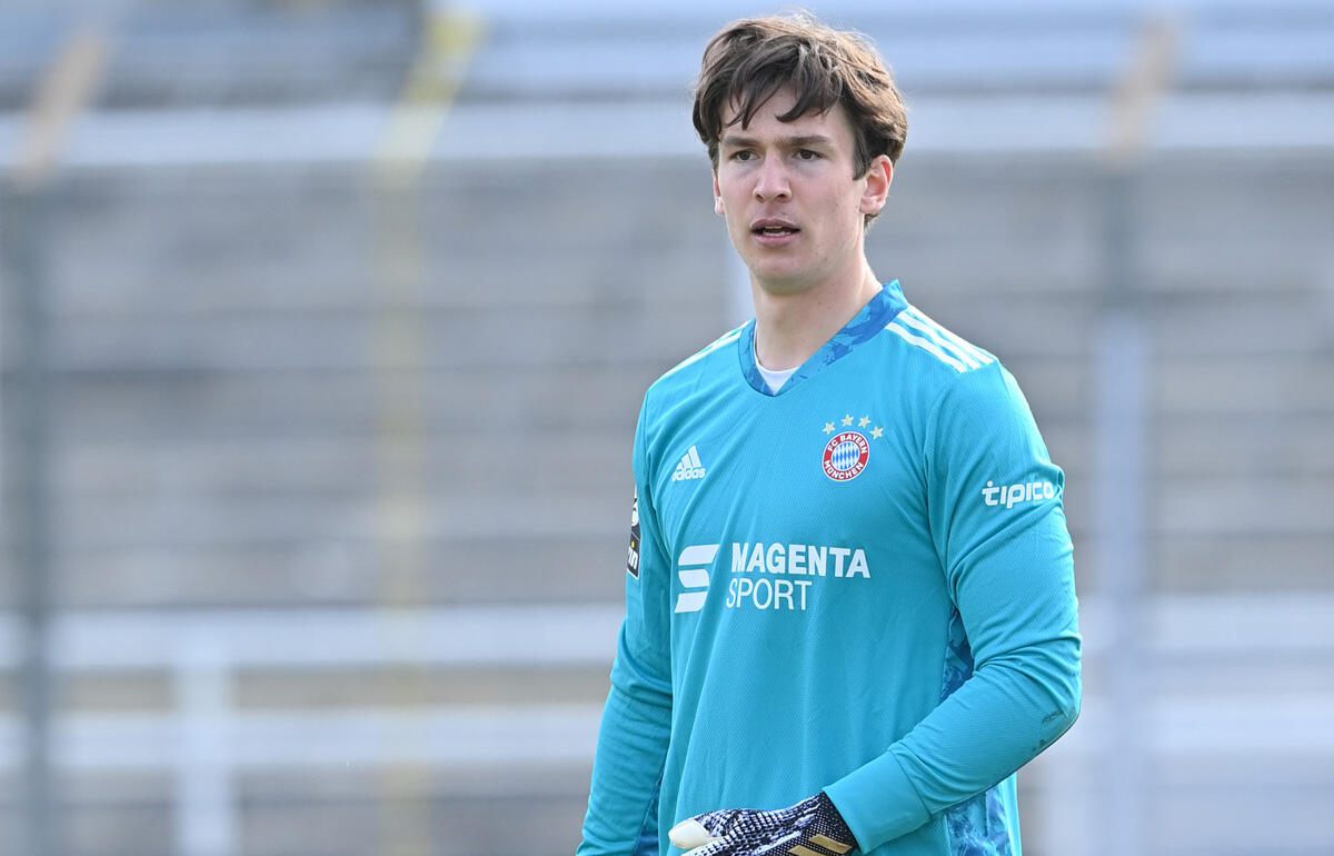 バイエルンがgkシェネラーと24年まで契約延長 生え抜きの守護神候補 超ワールドサッカー