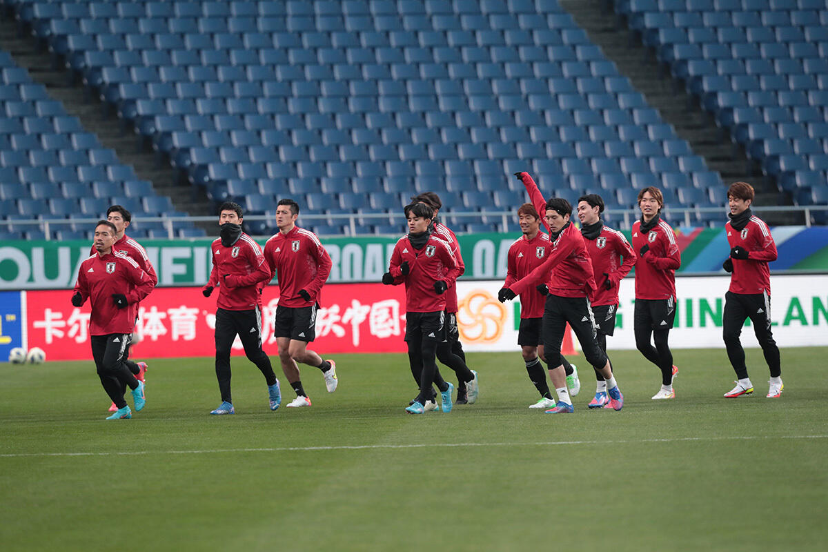 中国代表戦を翌日に控えた日本代表が埼スタでトレーニング 試合は27日19時キックオフ 超ワールドサッカー