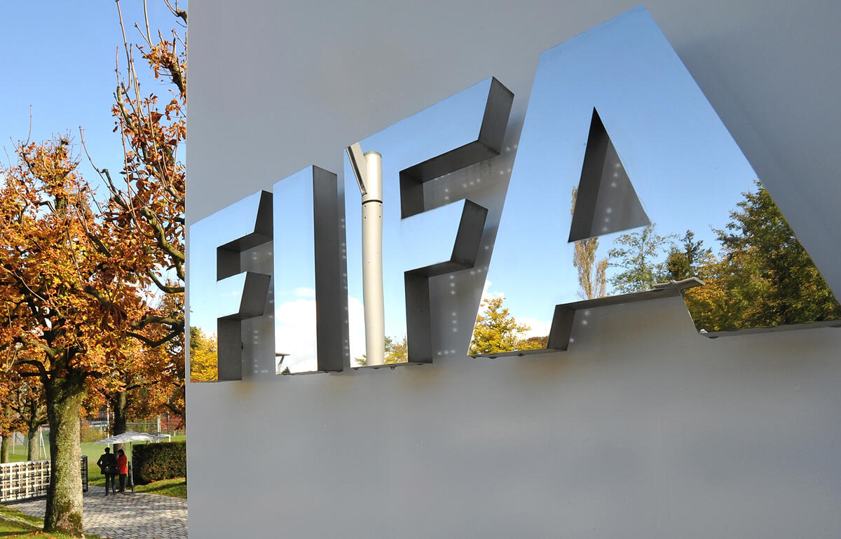 Fifaが英断 ウクライナ ロシアでプレーする外国籍選手の一時的なフリー移籍を許可 日本人ではmf橋本拳人が対象 超ワールドサッカー