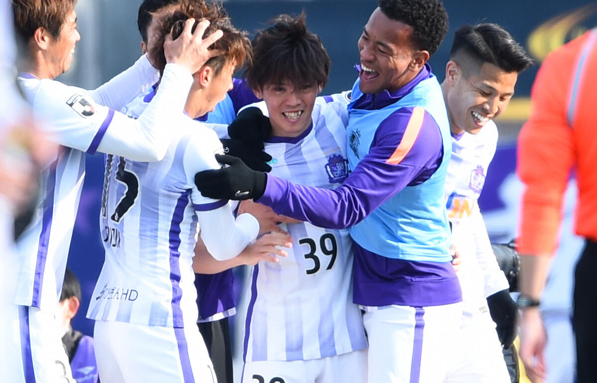 広島の大卒ルーキーfw満田誠がプロa契約 J1で初ゴールも記録 超ワールドサッカー