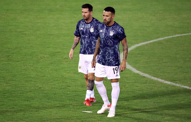 メッシにケガをさせたら殺す アグエロがオタメンディに警告 超ワールドサッカー