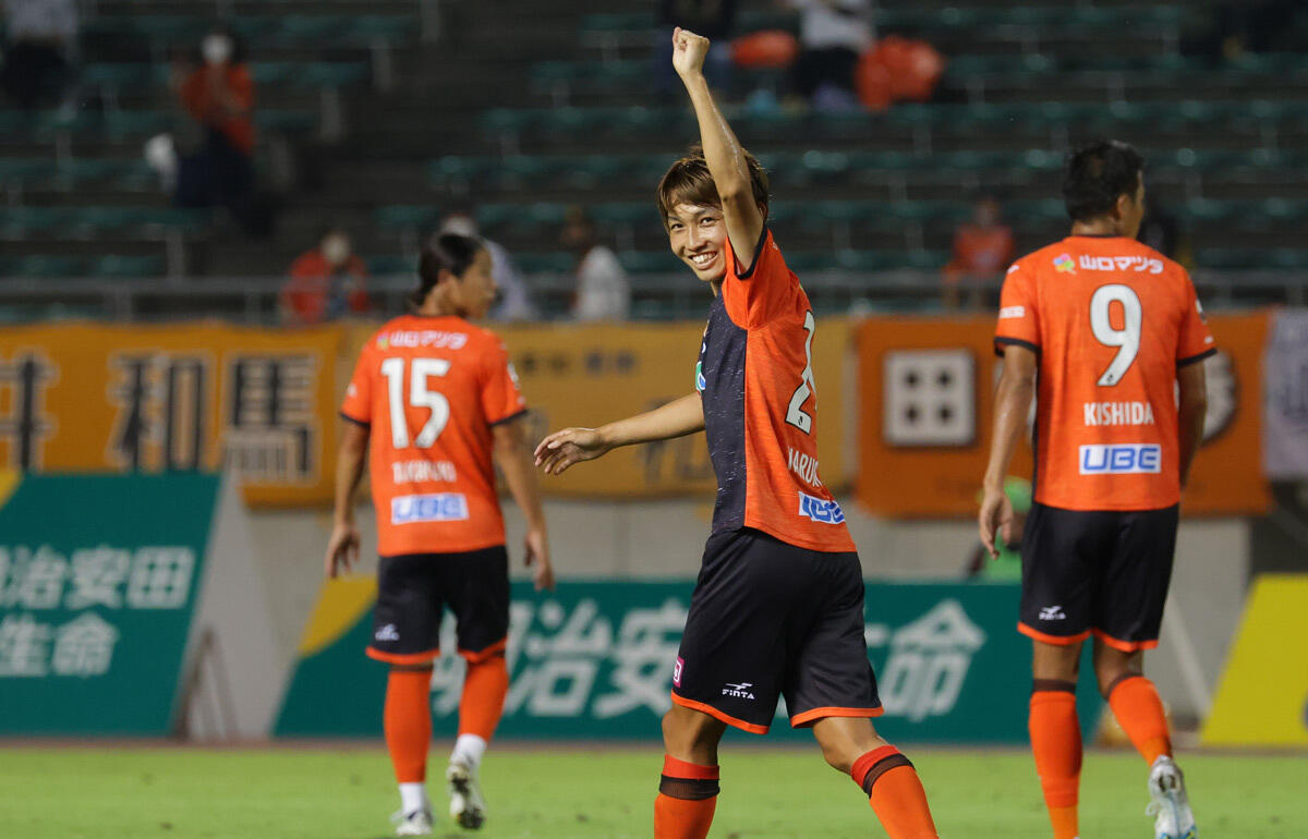 首位 横浜fcは2点差追いつかれ18位 山口とドロー 2位 新潟 3位 仙台は共に敗戦 明治安田 J2第34節 超ワールドサッカー