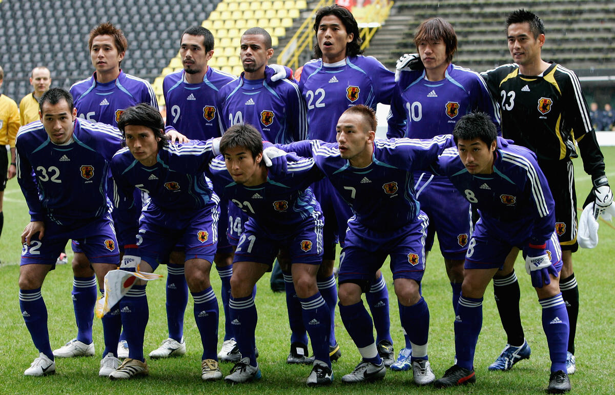 あの選手はまさかのオチ担当 アディダスのw杯用pvに日本代表のレジェンド2人も参加 思い出をいくつ見つけられる 超ワールドサッカー