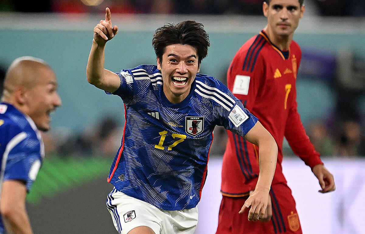 日本代表 2022年 田中碧 ワールドカップ スペイン戦 ユニフォーム