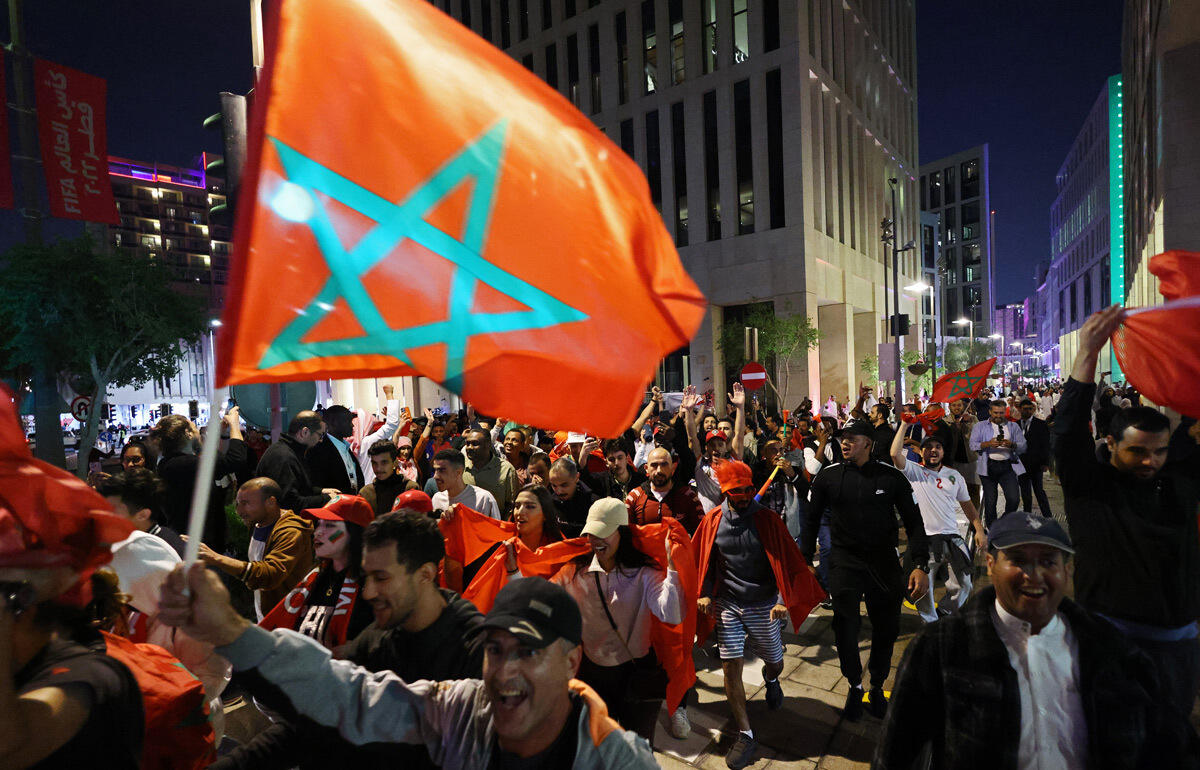 カタールでは快挙を喜ぶモロッコサポーター