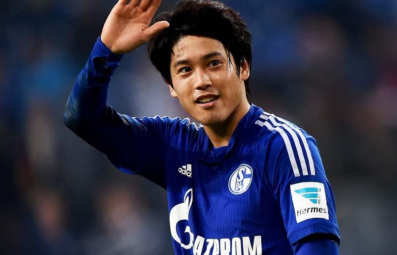 私服でシャルケ 笑 内田篤人の変わらぬ古巣愛に吉田麻也も思わず爆笑 さすがクラブアンバサダー 超ワールドサッカー
