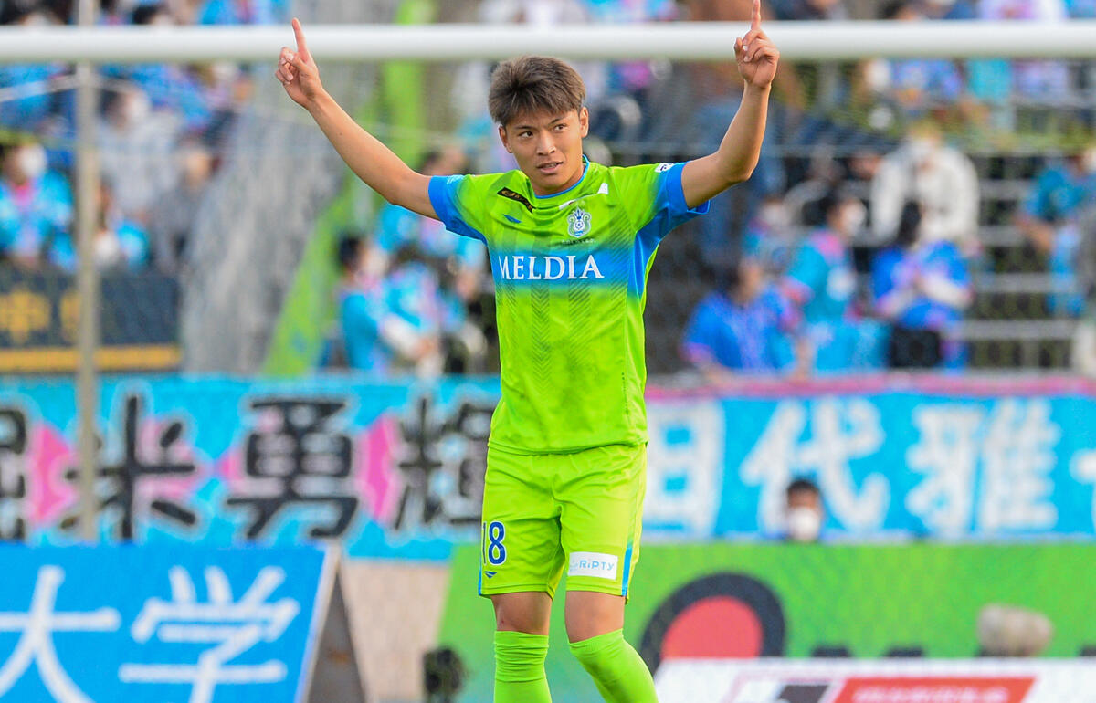 日本代表　湘南ベルマーレ　七夕限定ユニ 背番号18 町野修斗 2022 TOP TEAM] 18 FW 町野 修斗 « 湘南ベルマーレ公式サイト