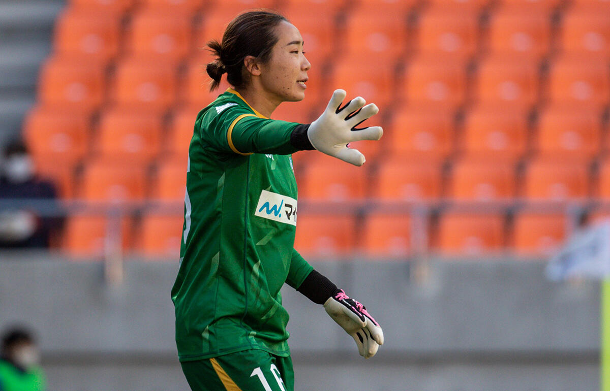 マイナビ仙台のゴールを守るGK松本真未子