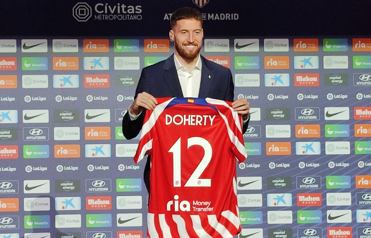 ドハーティは背番号12をもらった[写真＝原ゆみこ]