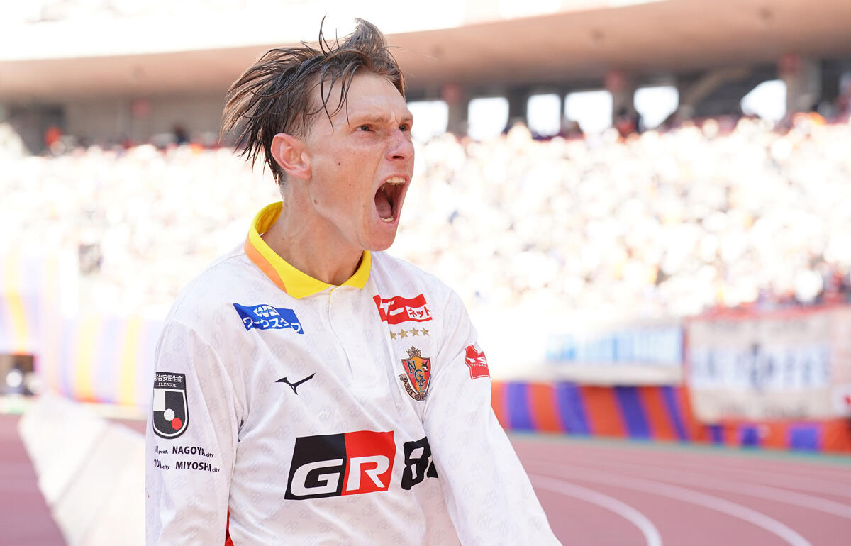 神様」「エグすぎる」名古屋を逆転勝利に導いたユンカーの鮮やか