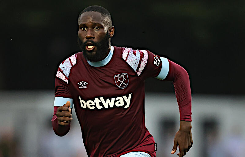 写真はウェストハム時代のマズアク