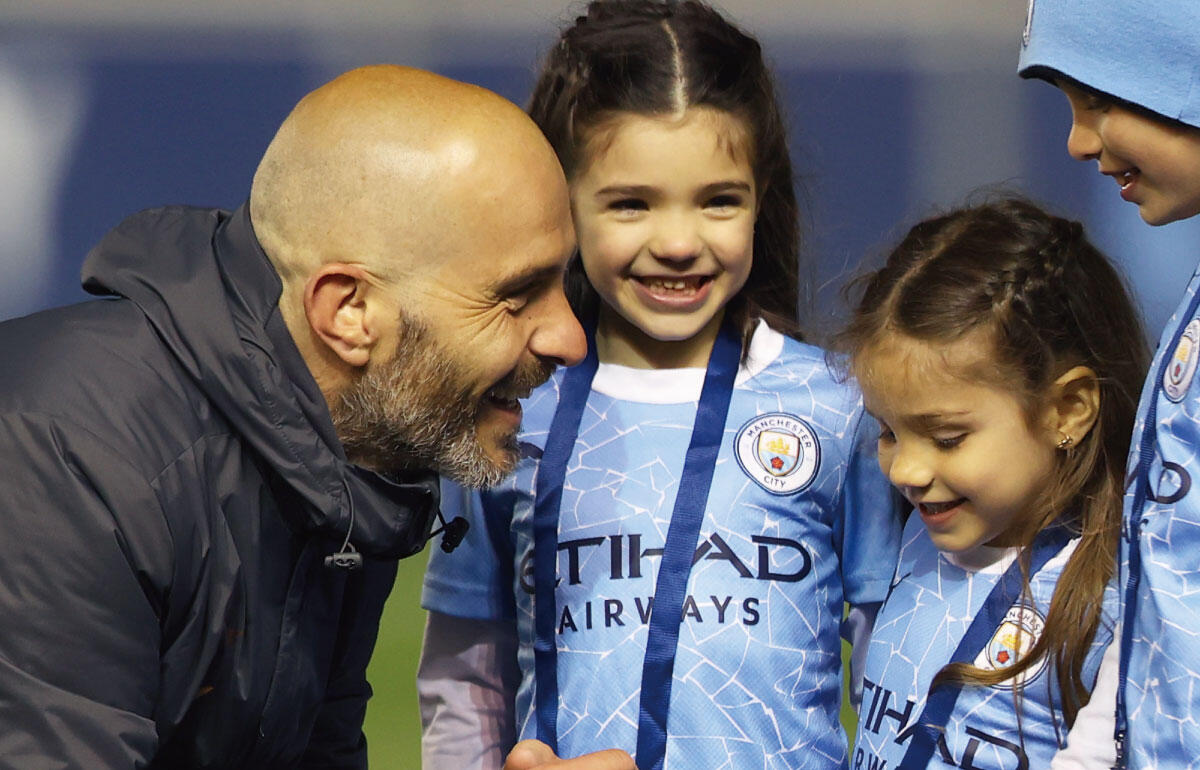 一見するとグアルディオラ監督にそっくりなマレスカ氏