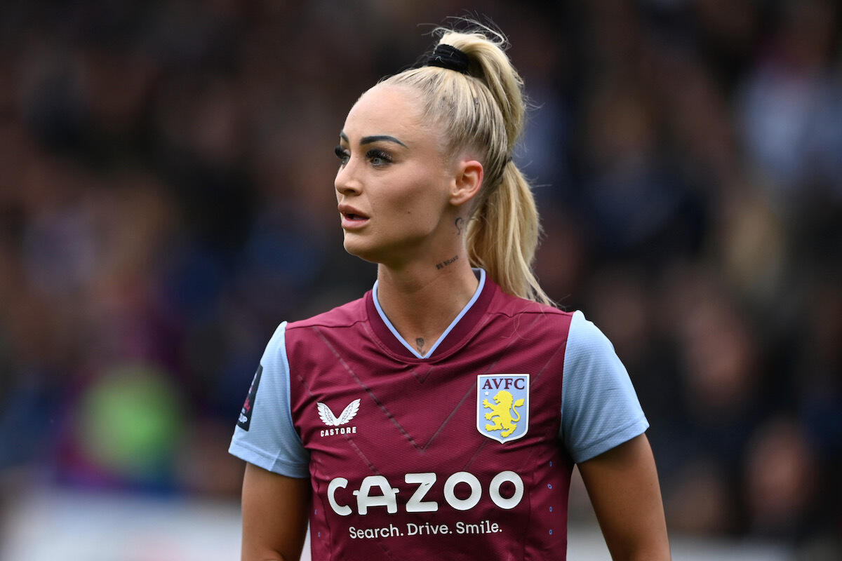 女子サッカー　セクシー 