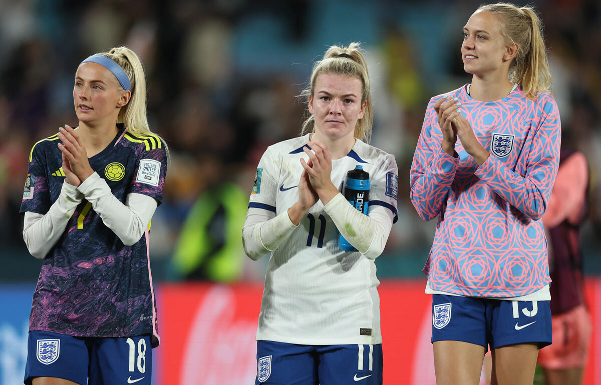 女子W杯初の決勝進出、イングランド女子代表のユニフォーム人気が