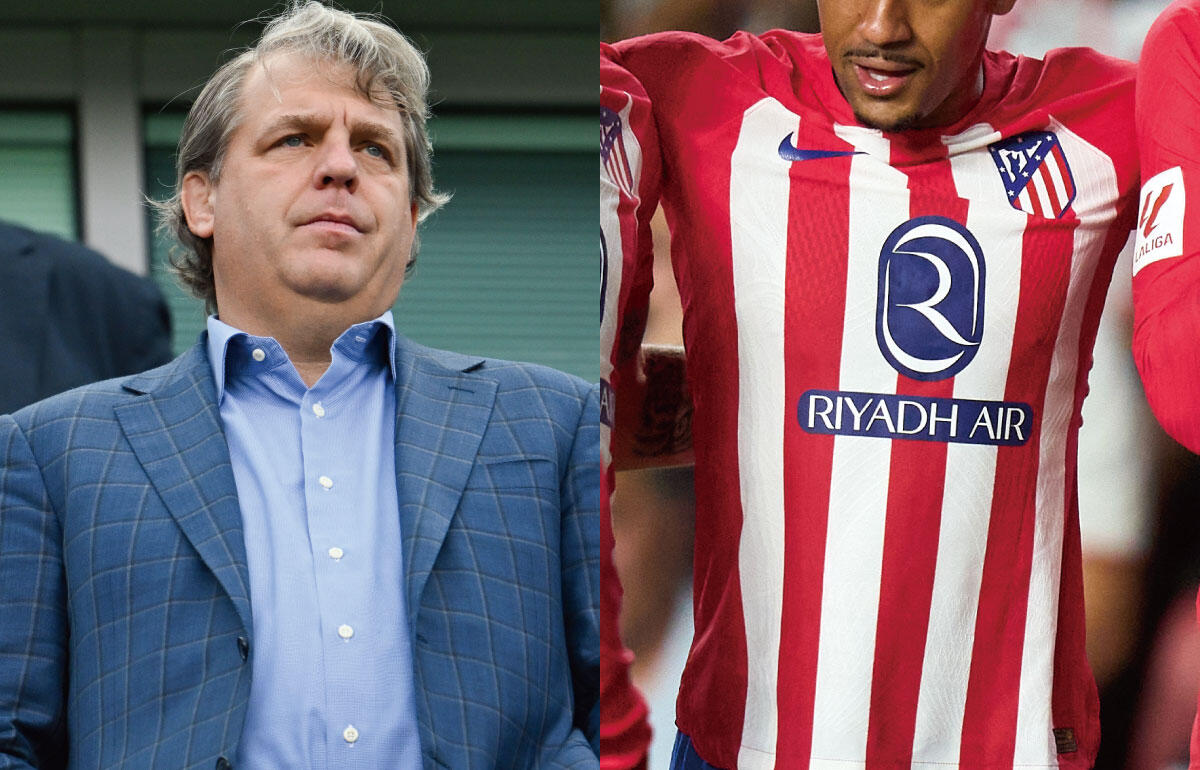 (左)チェルシーのトッド・ベーリー会長 (右)リヤド航空のロゴ