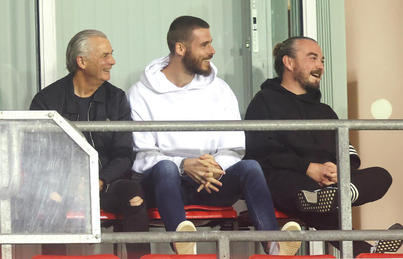 12年在籍のマンチェスター・ユナイテッドを退団のダビド・デ・ヘア。古巣の女子チーム戦に姿を出す。