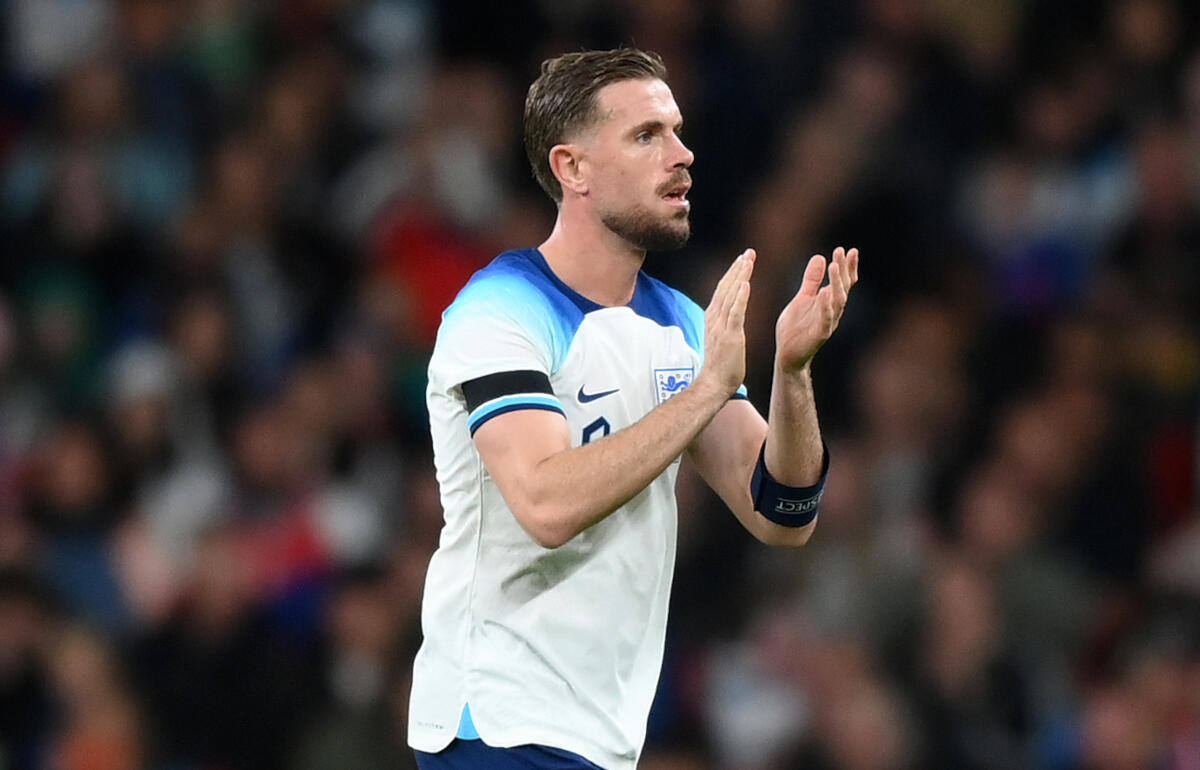 交代時にブーイングを受けたヘンダーソン