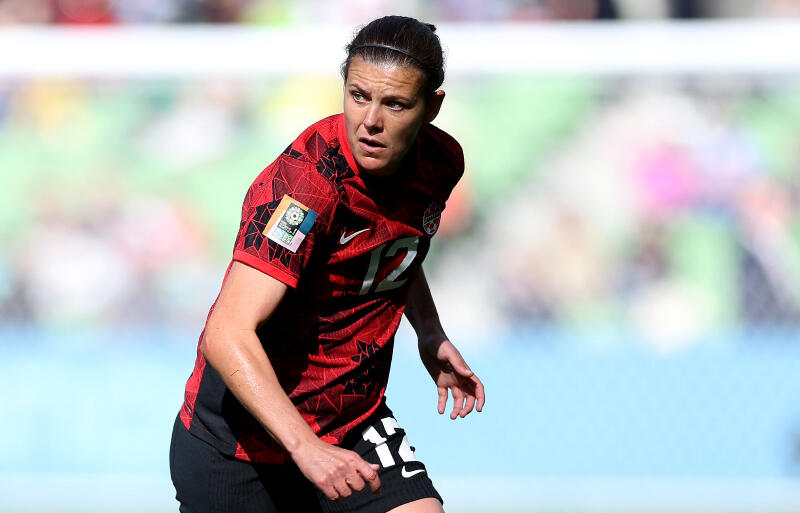 カナダ女子代表FWシンクレアが今年いっぱいで代表引退へ。