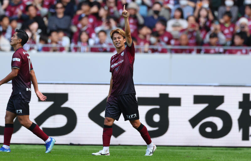 神戸がJ1初Vに大きく前進。国立でも鹿島に盤石のゲーム運び。