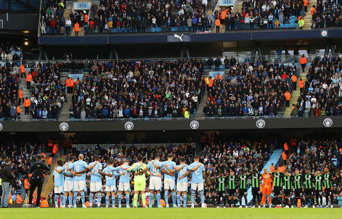 シティのサポーターがライバルのレジェンドの死に攻撃的チャント