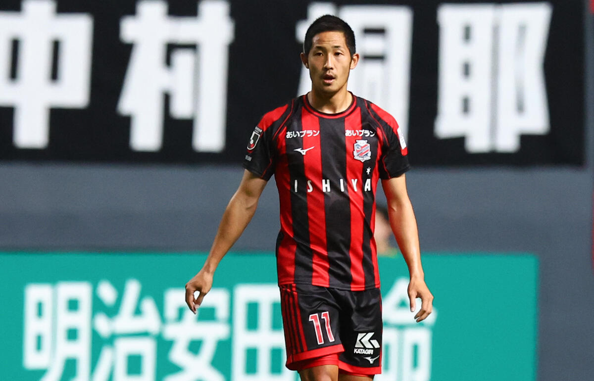 ハロウィン企画で仮装した札幌MF青木亮太