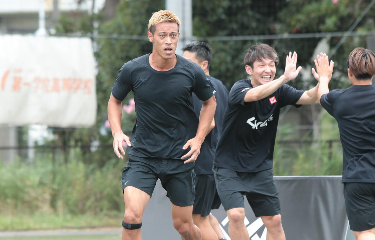 9月に復帰を目指していた本田圭佑は来年を目指す