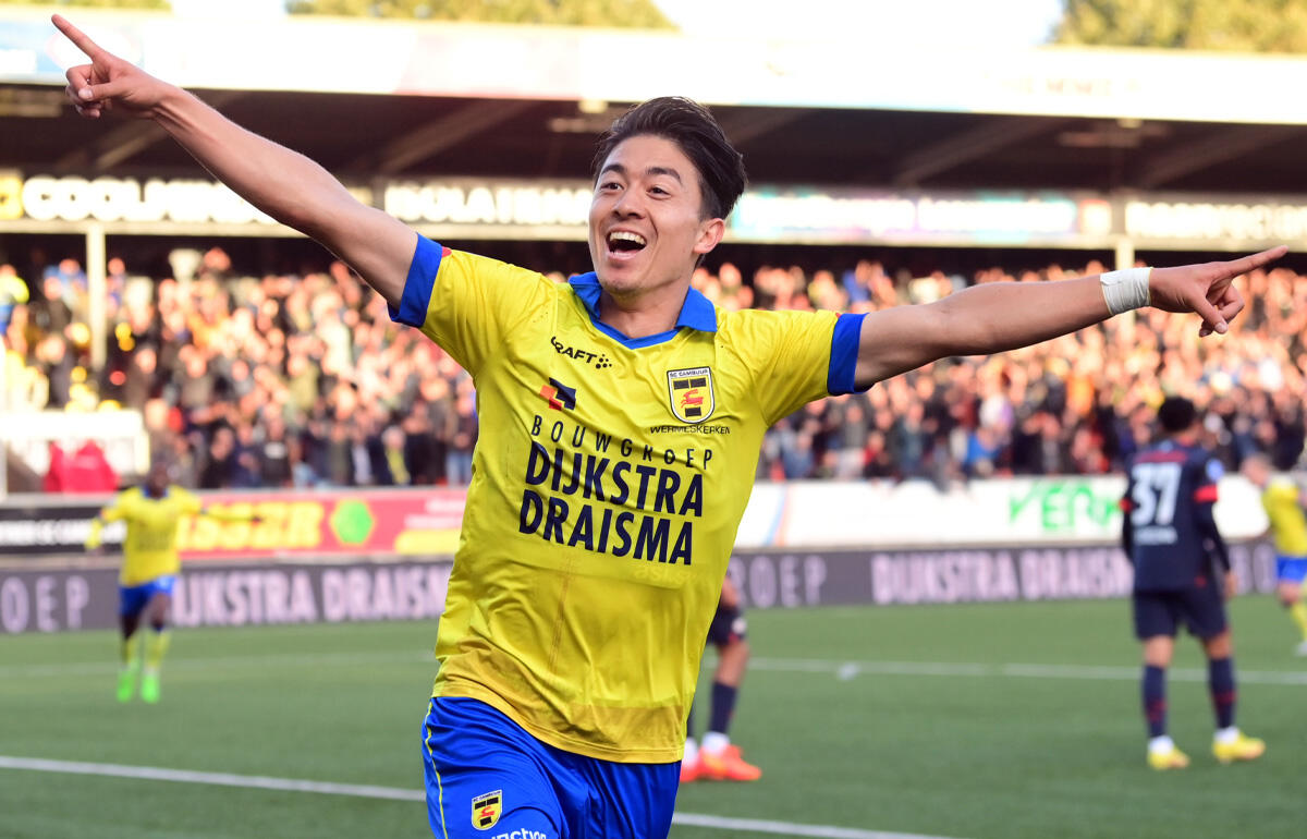 今夏カンブールを退団していたファン・ウェルメスケルケン際