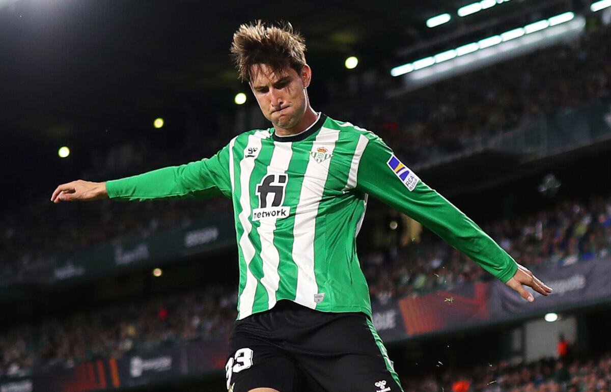 ベティスでプレーしているミランダ