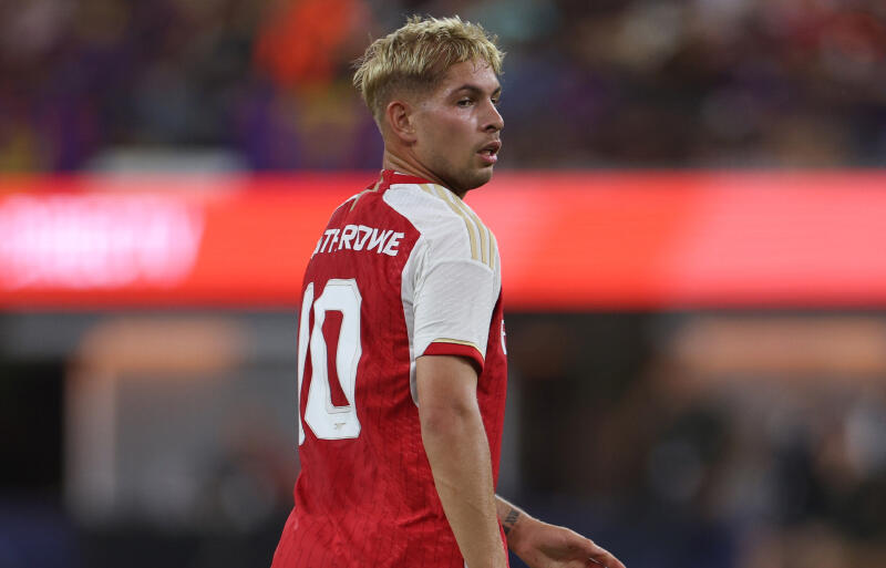 アーセナルMFスミス・ロウがケガで離脱。