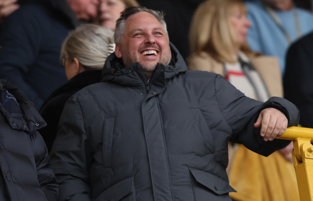 侮辱的な行為で訴えられているウォルバーハンプトンのSD