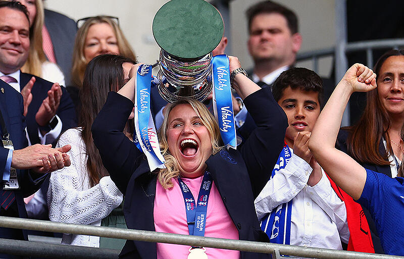 アメリカ女子代表の新監督候補に浮上したエマ・ヘイズ監督