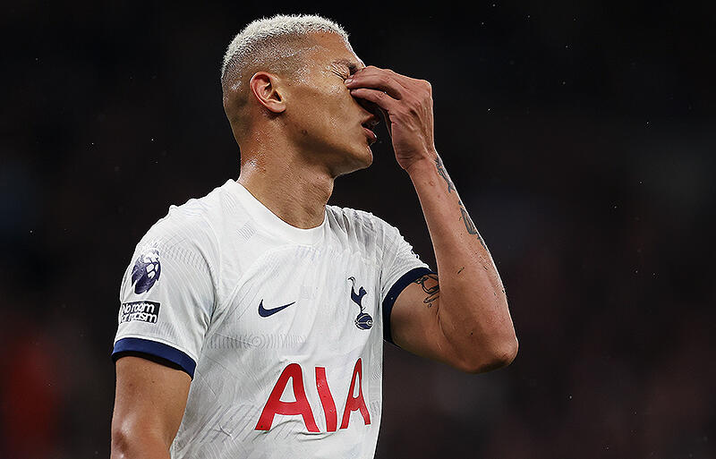 近日中の手術を明かしたリシャルリソン