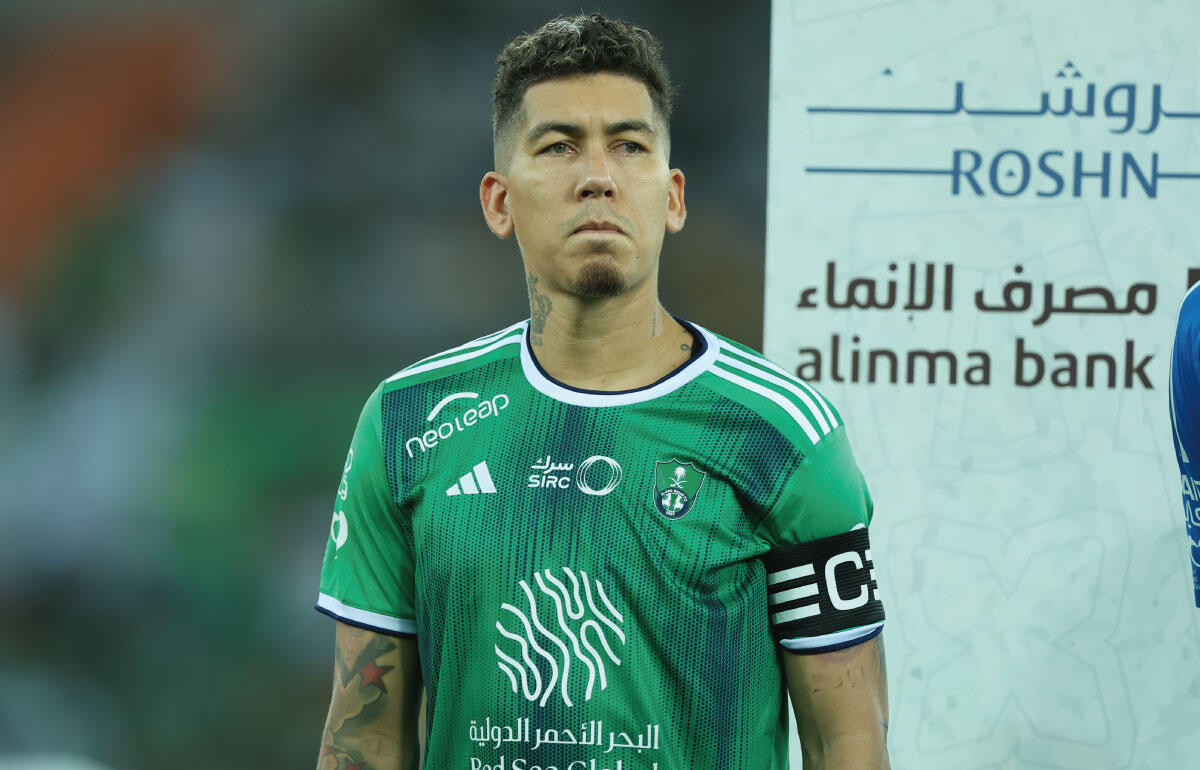 “純粋なストライカー”として期待されている様子のフィルミーノ