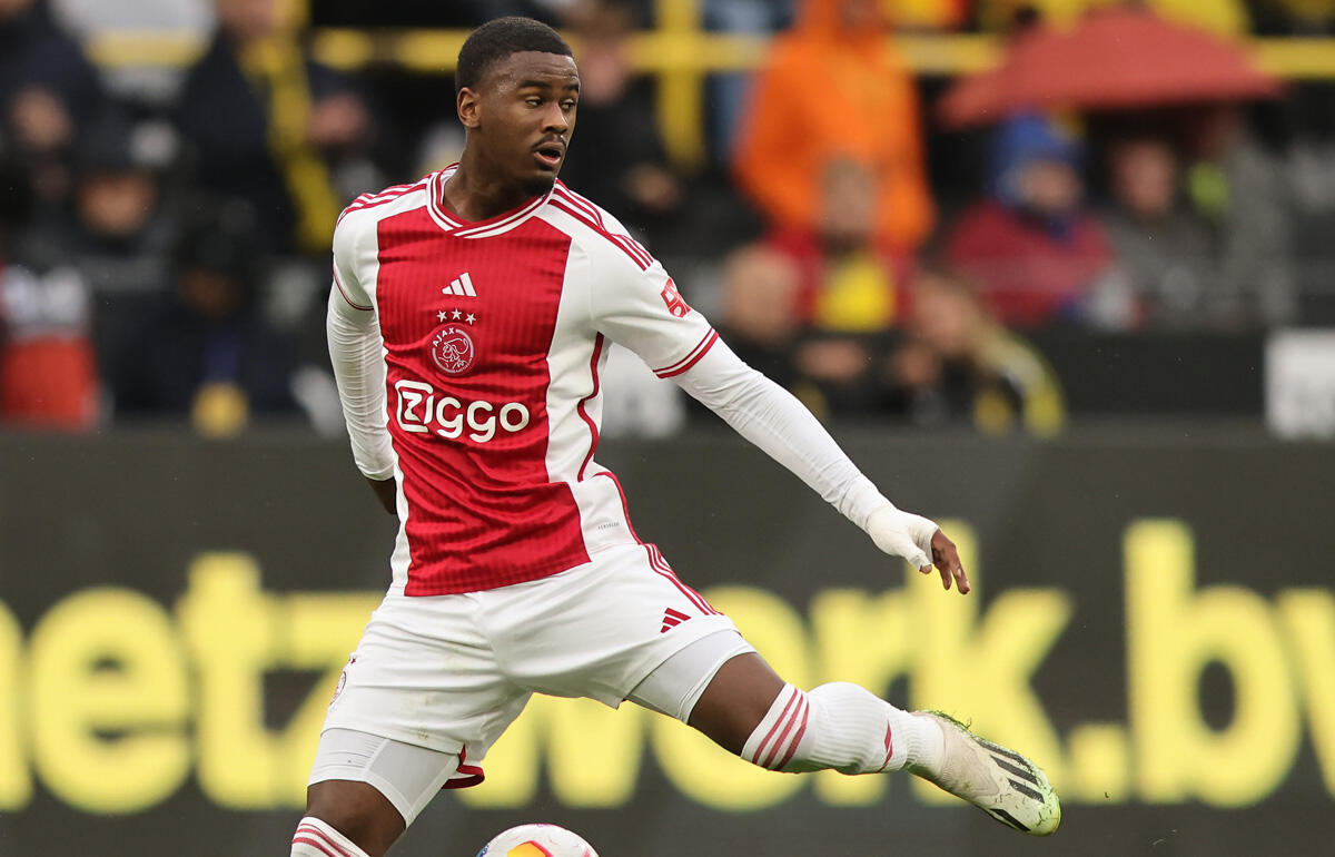 17歳でオランダ代表初招集を受けたアヤックスDFヨレル・ハト