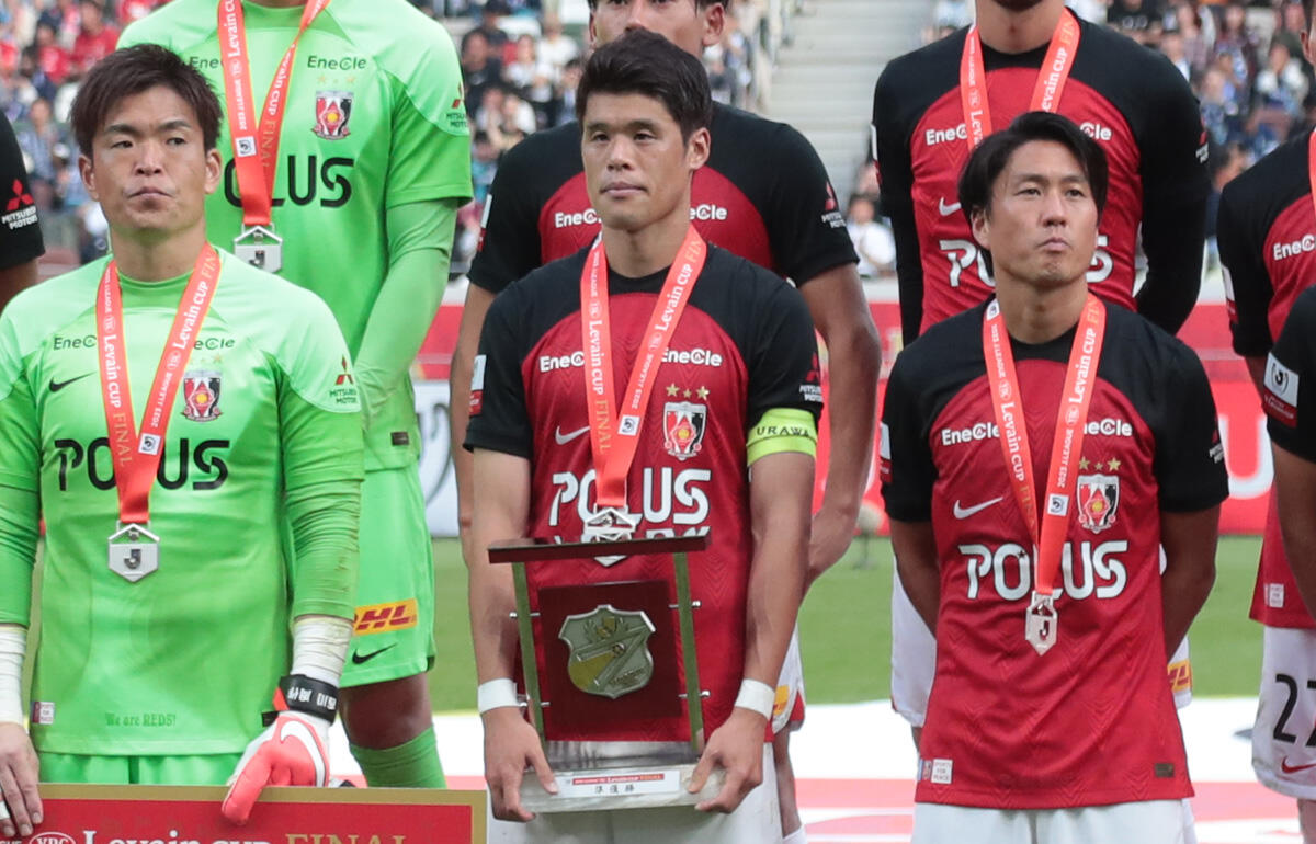 6日に右ヒザの手術を受けた酒井宏樹