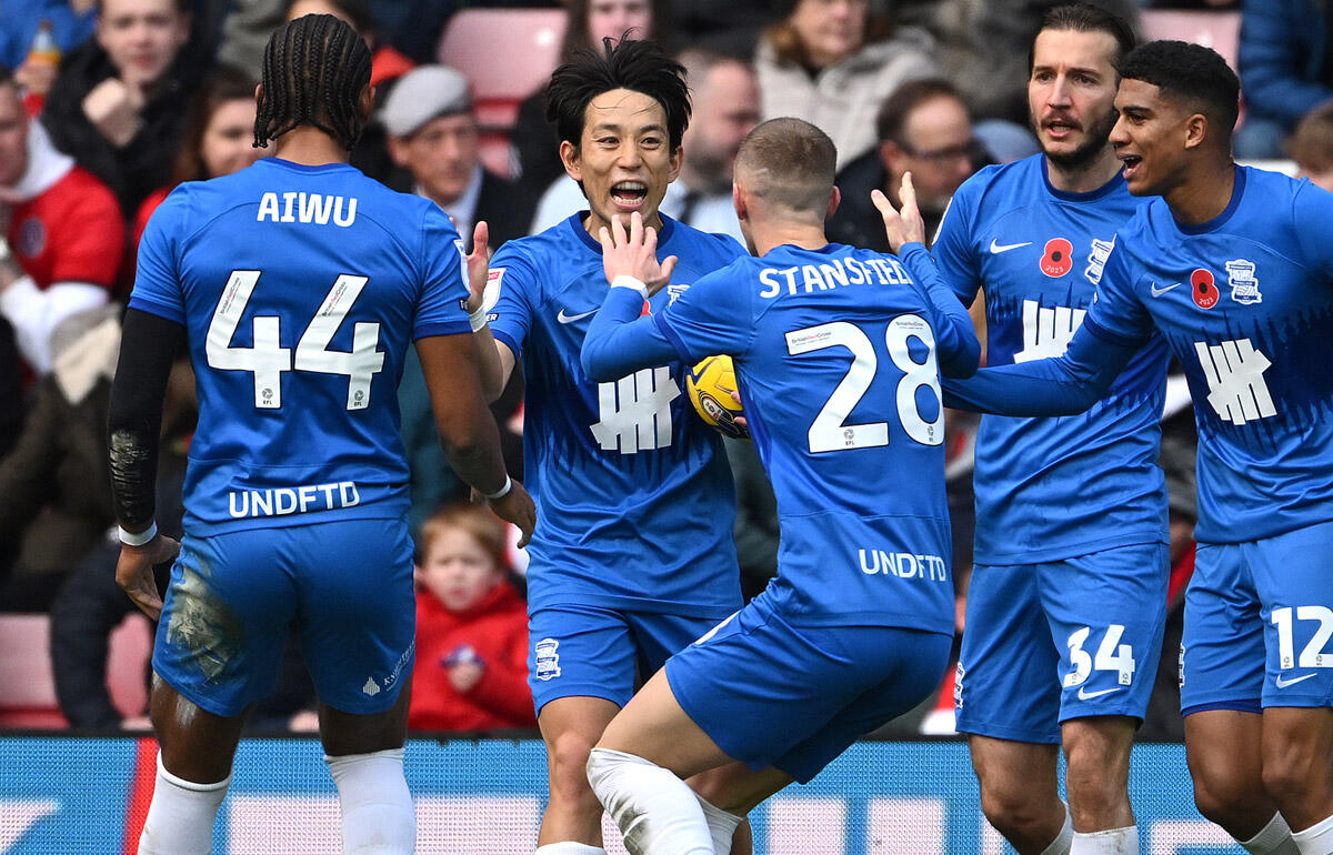 今季3点目を決めた三好康児