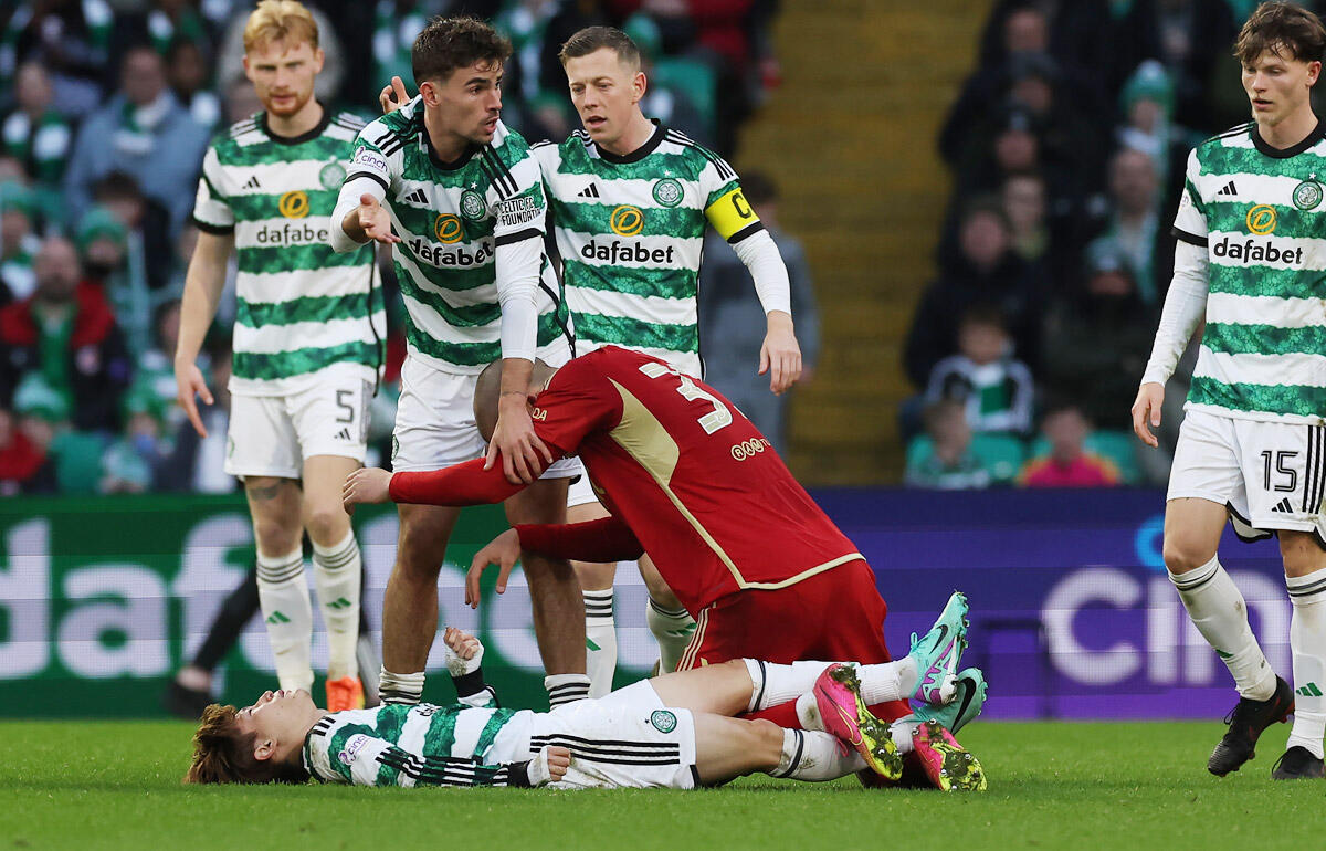 激しチャージで頭部を強打した古橋亨梧