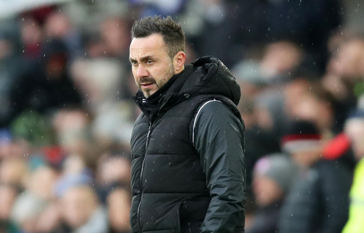 激しめのリアクションが話題のロベルト・デ・ゼルビ監督