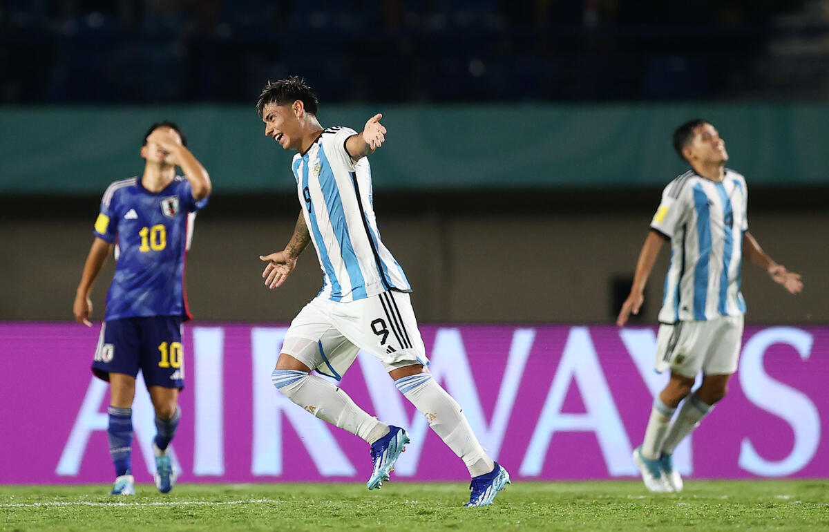 後半アディショナルタイムにダメ押しの3点目をルベルトに決められた日本