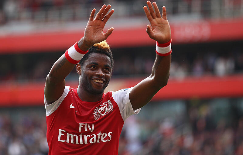 現役引退を発表したアーセナル所属時のMFアレクサンドレ・ソング