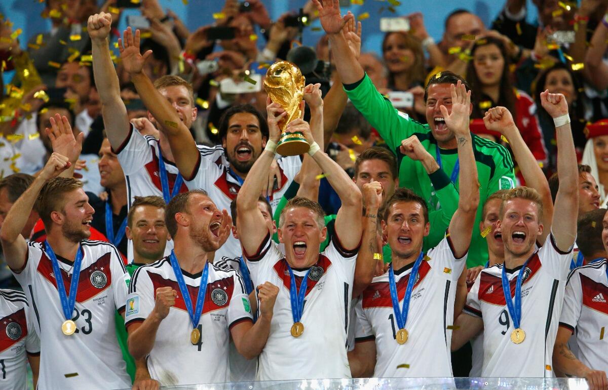 ブラジルW杯優勝メンバーだったアンドレ・シュールレ(右下)