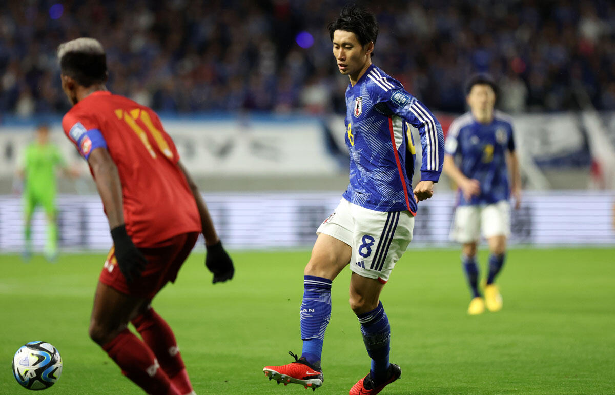 左足の強烈ミドルを決めた鎌田大地