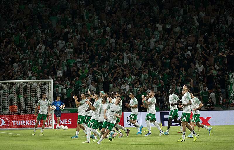 マッカビ・ハイファの本拠地サミー・オフェル・スタジアム