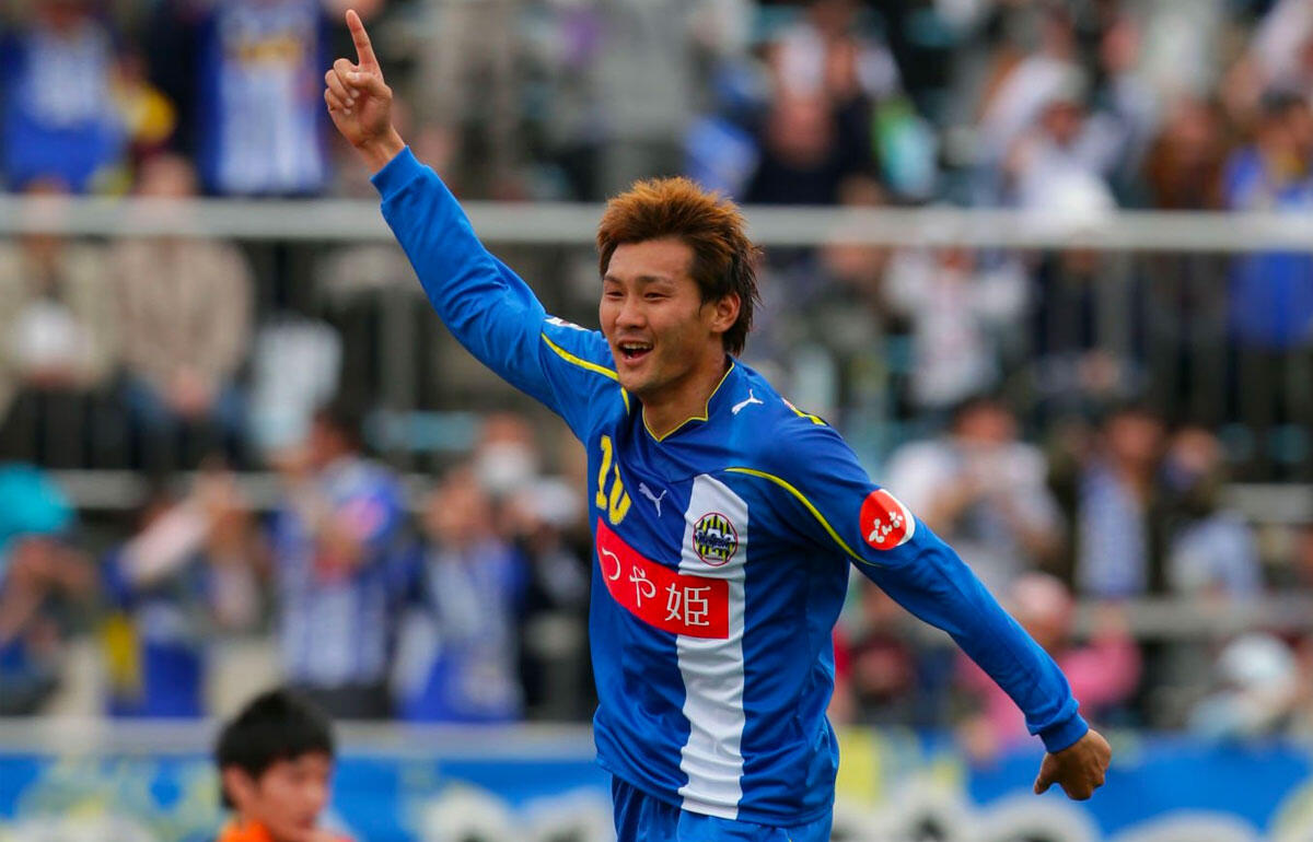 2008年には山形のJ1初昇格ん貢献した長谷川悠