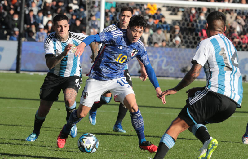 U-22日本代表がU-22アルゼンチン代表に5-2で勝利。