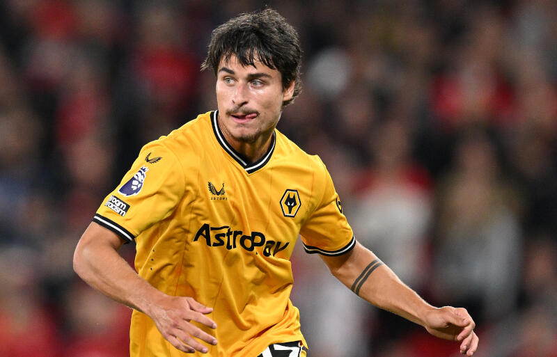 契約延長にサインしたウーゴ・ブエノ