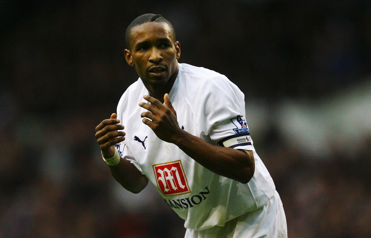 2008年にトッテナムから移籍したデフォーに疑惑が浮上